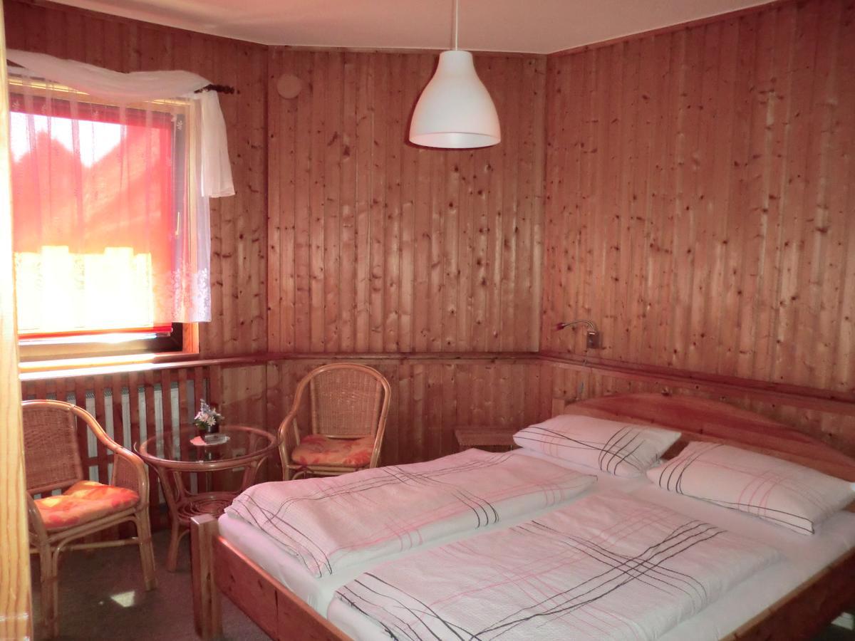 Pension Oelke Neuruppin Buitenkant foto
